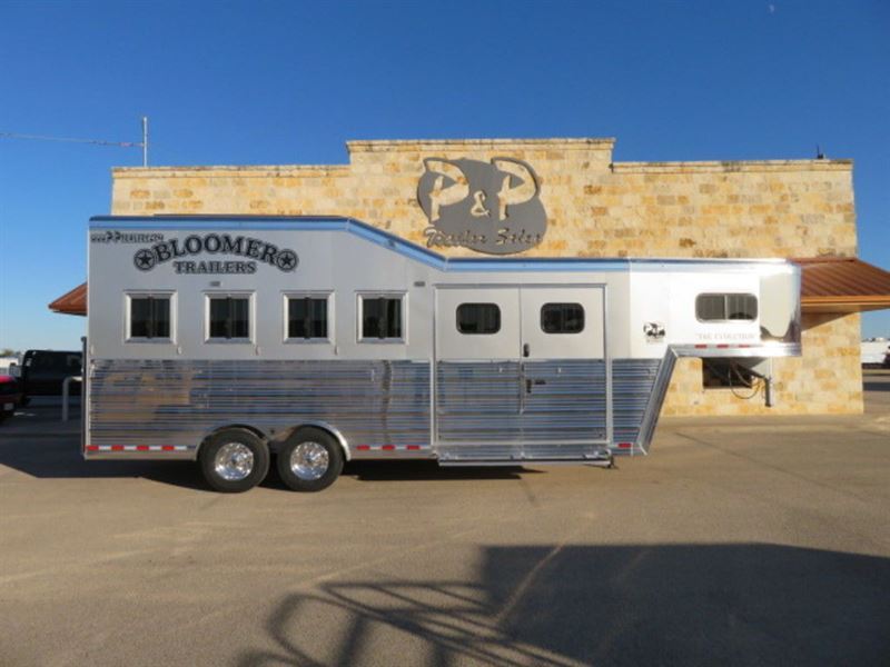 2022 Bloomer Trailers 4 Horse Trainer