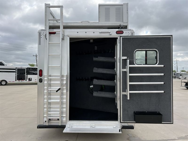 2023 Cimarron Trailers 4 Horse Trailer With 13' Living Quarters