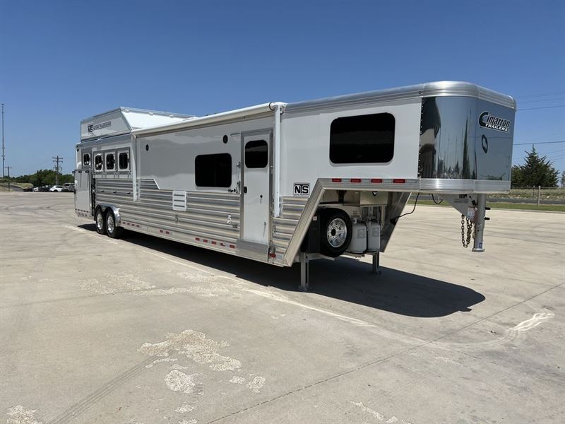 2023 Cimarron 4 Horse Trailer With 15'6