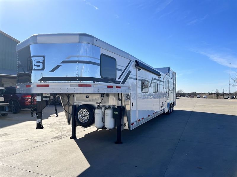 2025 SMC Laramie 16' Livestock Trailer With 18' Living Quar