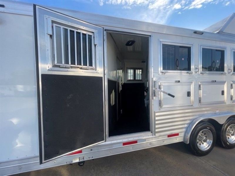 2023 smc patriot 4 horse gooseneck trailer with 15' living