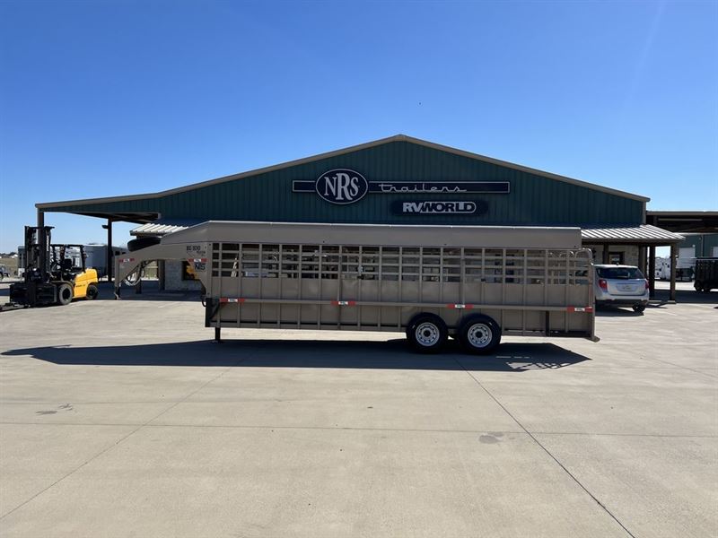 2023 Big Bend Trailers 24' Livestock Gooseneck Trailer