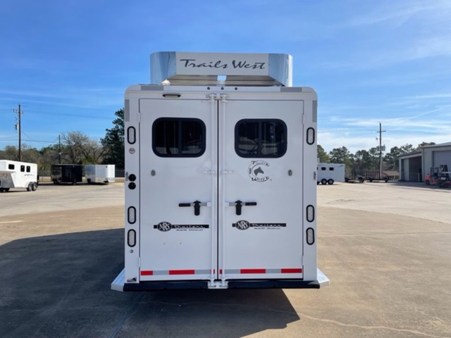 2023 Trails West Sierra 4 Horse Bumper Pull Trailer with Mangers