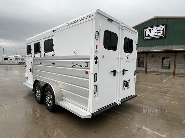 Trails West Horse Trailers