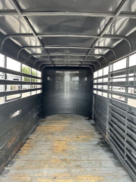 2022 W-W 16' livestock bumper pull trailer
