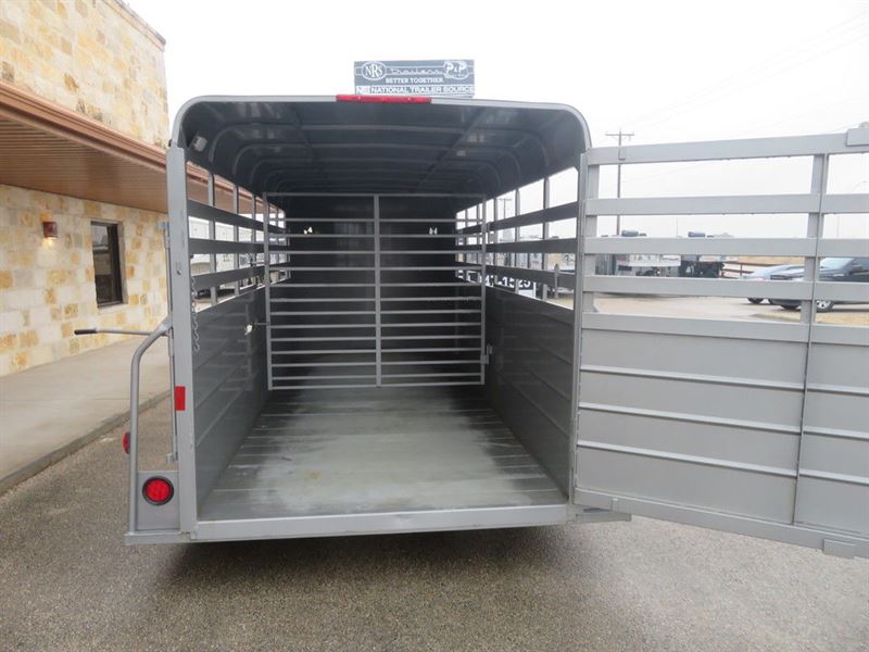 2023 W-W 16' livestock bumper pull trailer