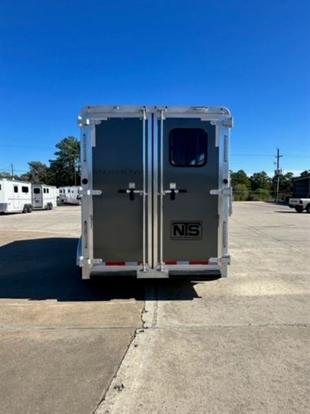 2024 Merhow 3 horse bumper pull trailer