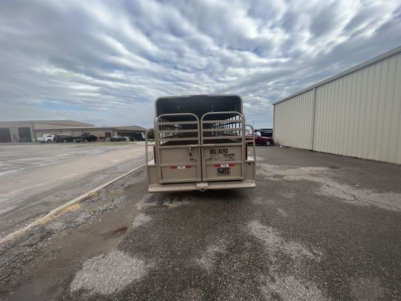 2023 Big Bend Trailers 24' Livestock Gooseneck Trailer