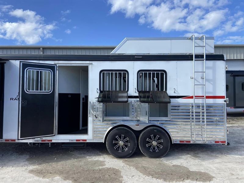 2023 Bison ranger 3 horse gooseneck trailer with 13' living q