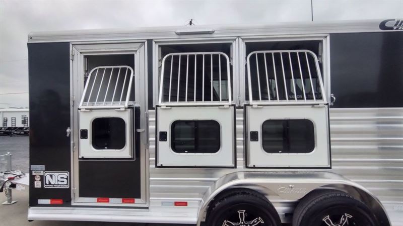 2024 Cimarron 3 horse bumper pull trailers
