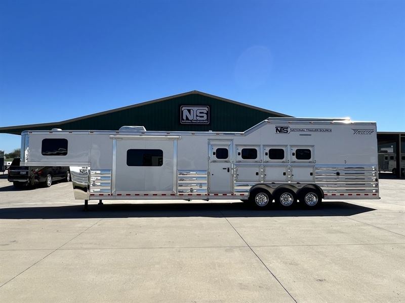 2024 Twister Trailer 4 horse side load gooseneck trailer with 13'6 outl