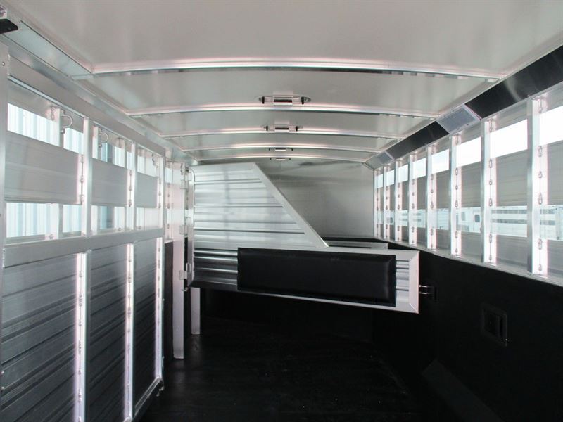 2024 Cimarron 6 horse gooseneck trailer