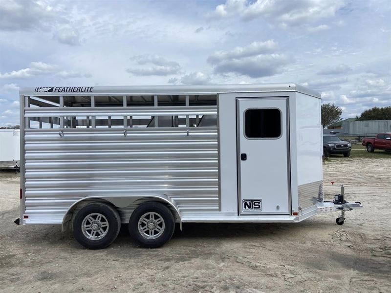2024 Featherlite 3 horse bumper pull trailer