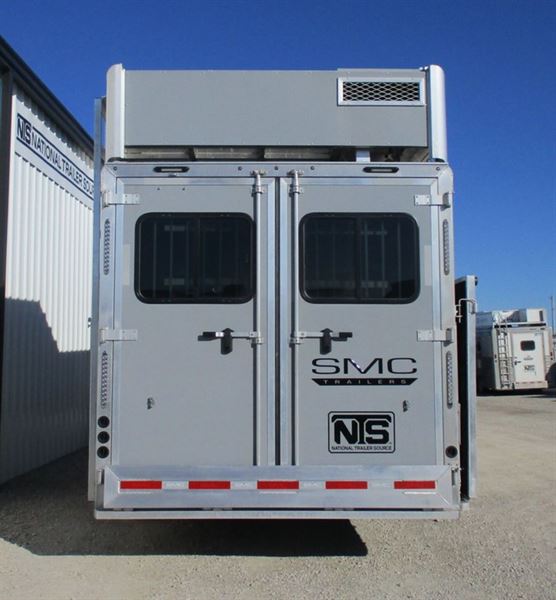 2024 smc laramie 5 horse side load gooseneck trailer with 1