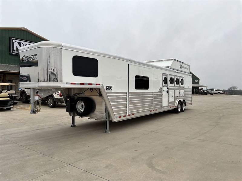 2024 Cimarron 4 horse gooseneck trailer with 13'6 living quarter