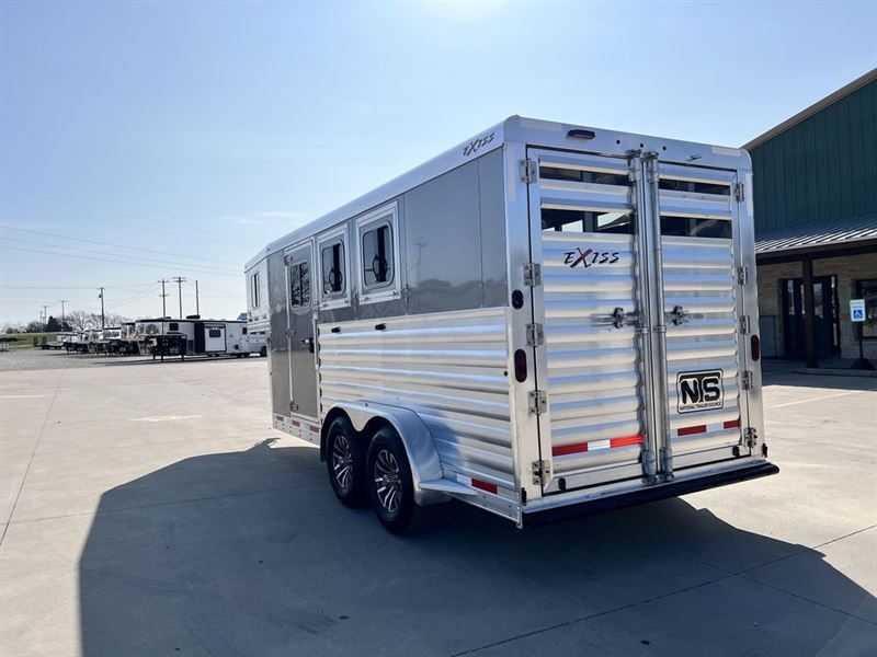 2024 Exiss 3 horse gooseneck trailer