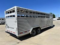 2024 Trails West 25' livestock gooseneck trailer