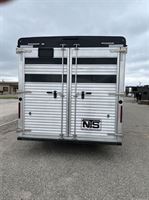 2025 Bison trail hand 15' livestock gooseneck trailer with 13