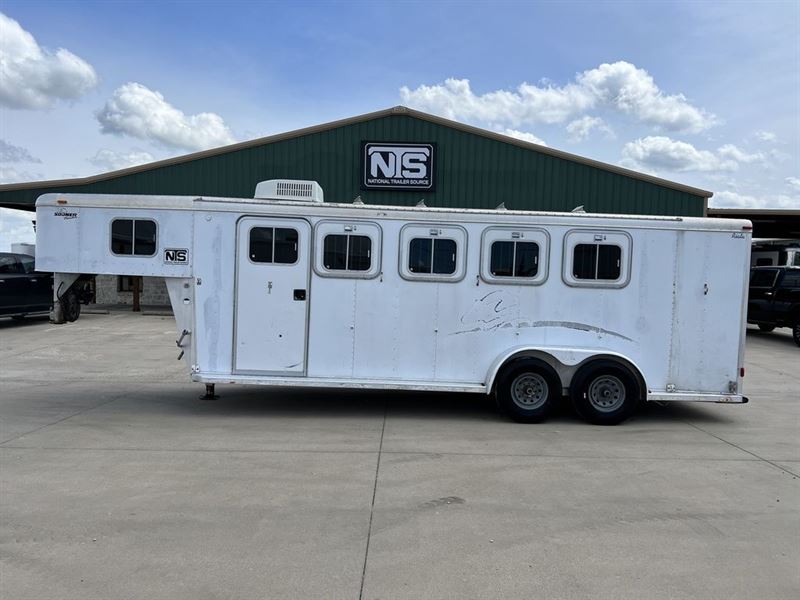 2000 Sooner 4 horse gooseneck trailer
