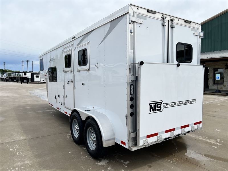 2022 Lakota colt 2 horse gooseneck trailer with 7' living quar