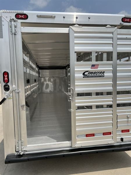 2024 Cimarron 28' livestock gooseneck trailer
