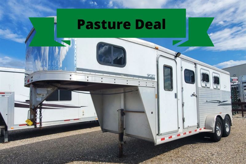 2006 Exiss 3 horse gooseneck trailer