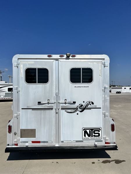 2007 Platinum Coach 4 horse bumper pull trailer