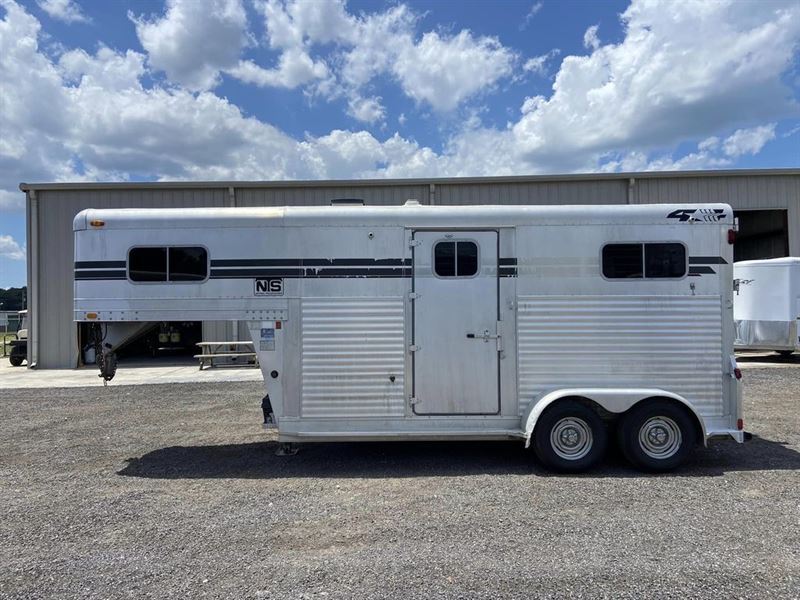 1999 4-star 2 horse straight load gooseneck trailer