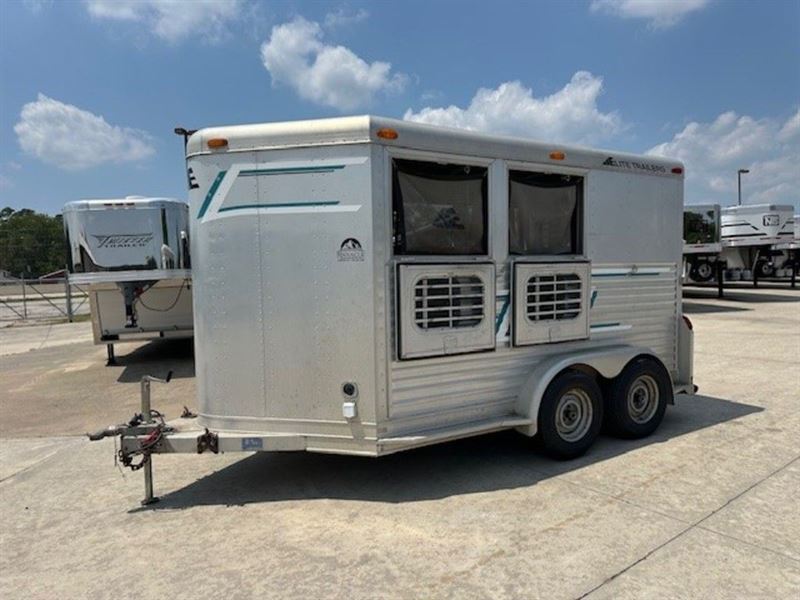 1997 Elite 2 horse bumper pull trailer