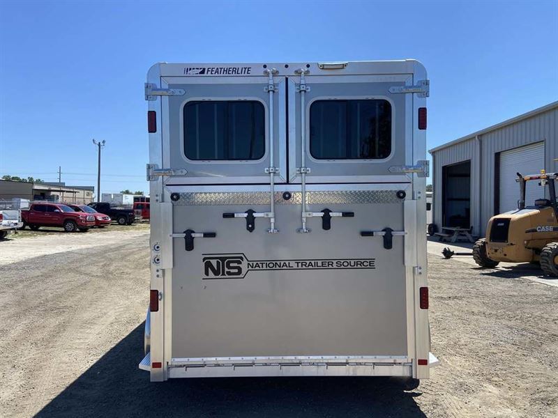 2025 Featherlite 2 horse straight load bumper pull trailer