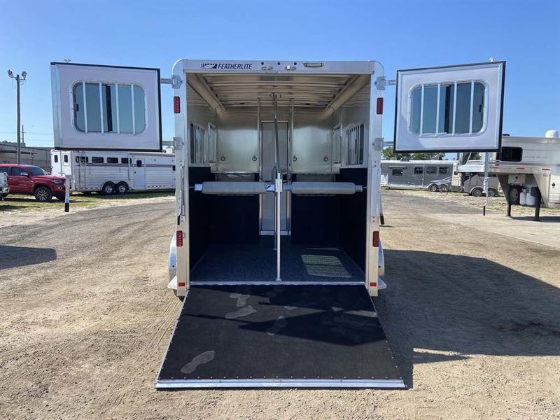 2025 Featherlite 2 horse straight load bumper pull trailer