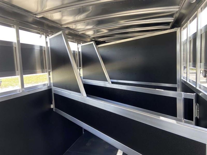 2026 Shadow 4 horse bumper pull trailer