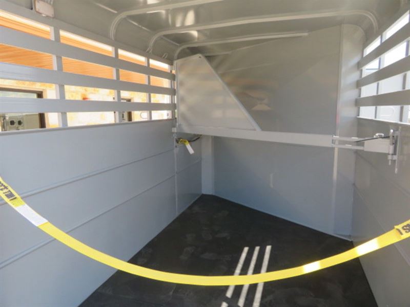 2025 Delta 2 horse bumper pull trailer