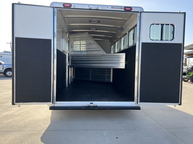 2026 Cimarron 4 horse gooseneck trailer