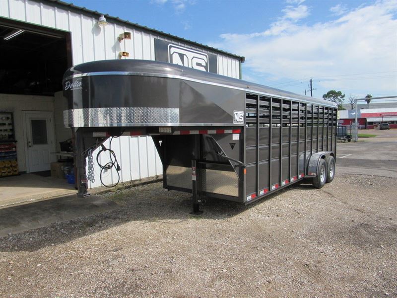 2026 Delta 20' livestock gooseneck trailer