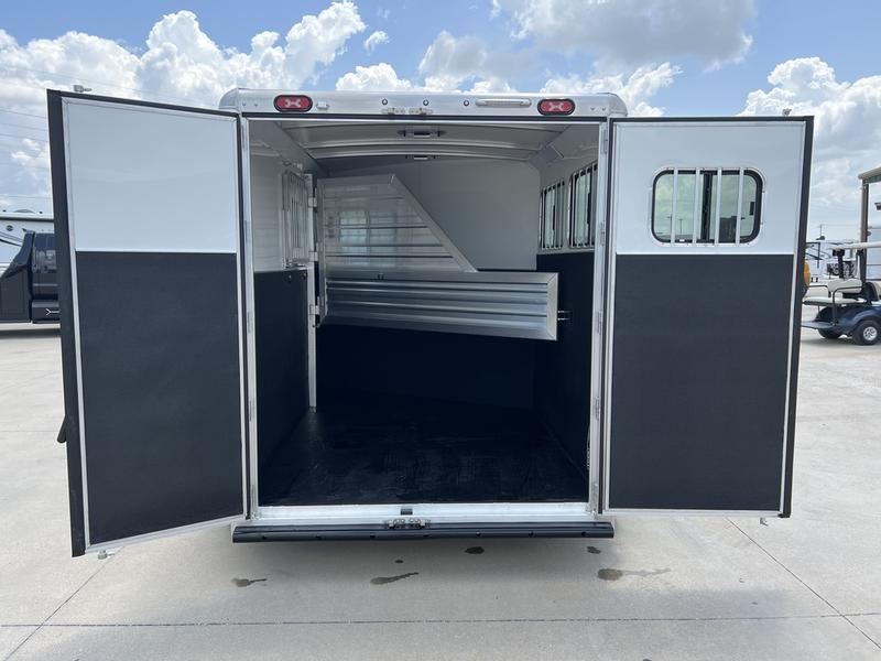 2026 Cimarron 2 horse bumper pull trailer