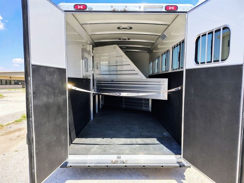 2026 Cimarron 4 horse gooseneck trailer