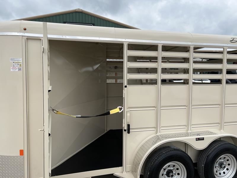 2025 Delta 2 horse bumper pull trailer