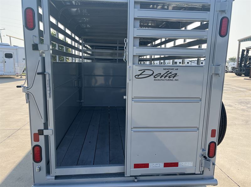 2026 Delta 20' livestock gooseneck trailer