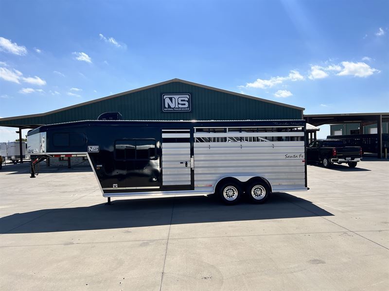 2018 Trails West 4 Horse Gooseneck Trailer