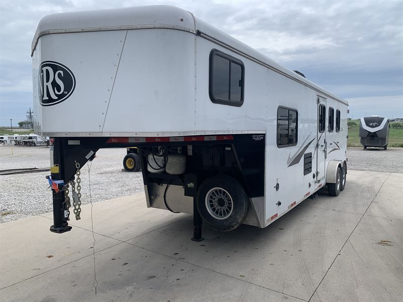 2022 Bison 3 Horse Gooseneck Trailer with 10' Living Quarters