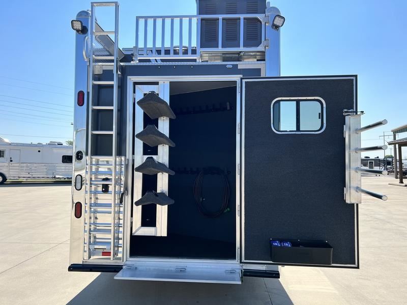 2024 Cimarron 4 horse side load with 15'6" outlaw conversions