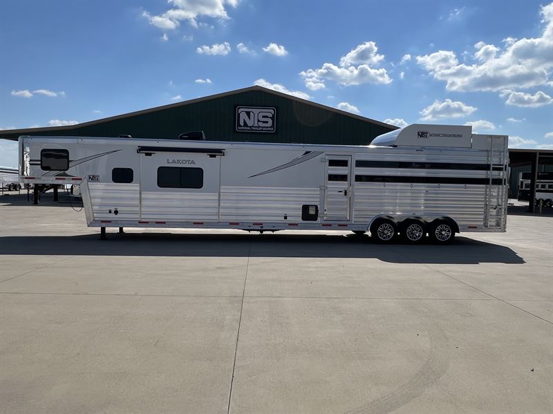2026 Lakota Trailers Charger 18' Livestock with 13' Living Quarters