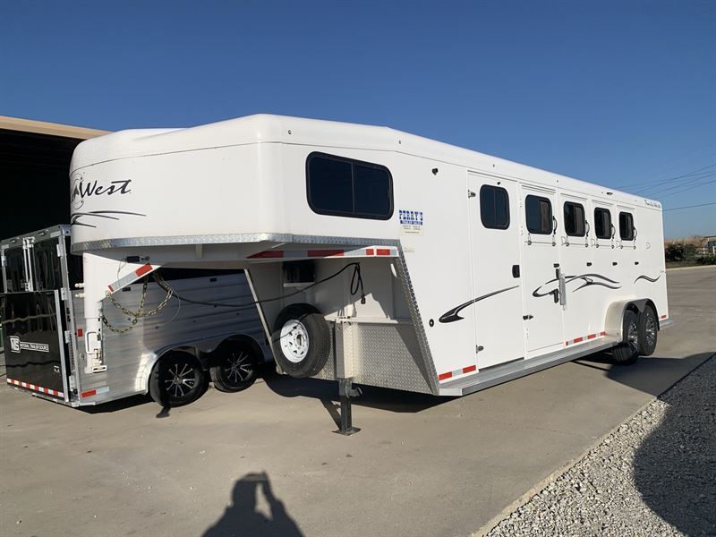 2021 Trails West 4 Horse Gooseneck Trailer