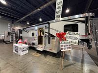 2026 4 horse Lakota Trailers BigHorn 4 Horse Side Load 20' Living Quarters