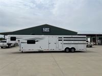 2018 Stock horse Lakota Trailers Charger 16' Livestock 11' Living Quarters