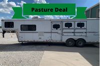 2006 3 horse Sundowner 3 Horse 10' Living Quarters