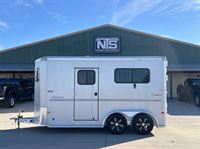 2021 2 horse Sundowner 2 Horse Straight Load Bumper Pull Trailer