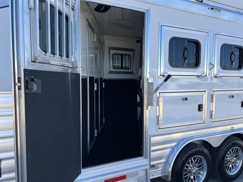 Trailer Image
