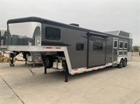 2026 3 horse Bison Silverado 3 Horse 13' Living Quarters